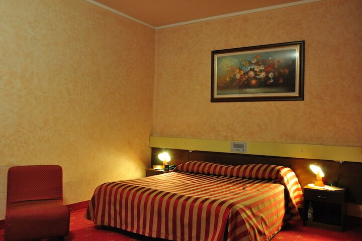 Room 5 of 47