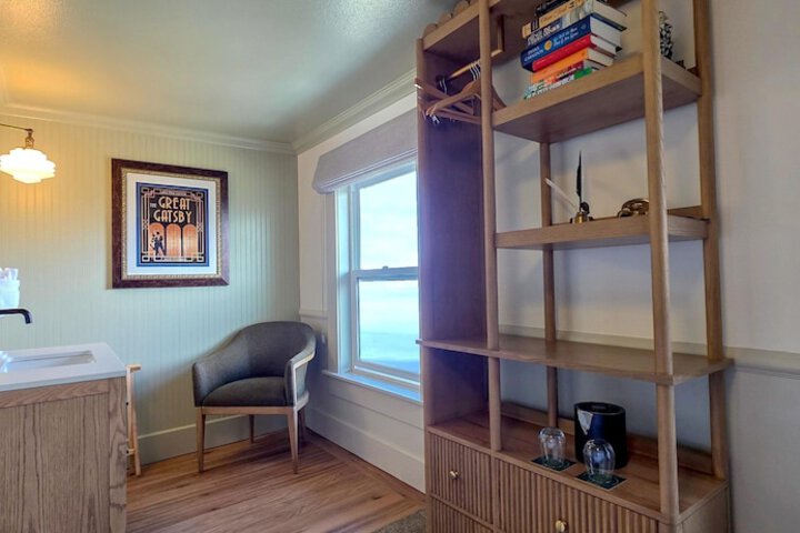 Room 40 of 80