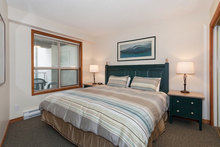 Room 5 of 100