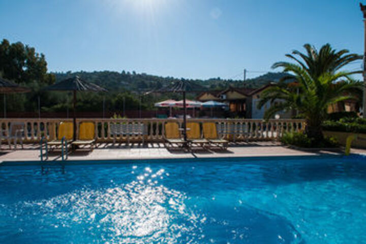 Pool 40 of 49