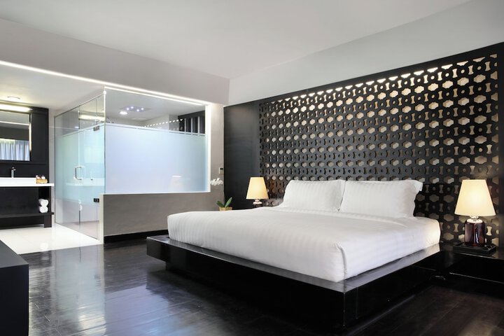 Room 15 of 59