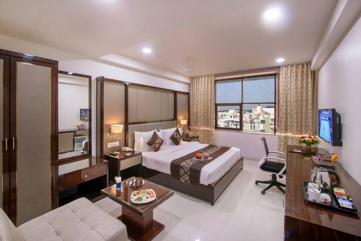 Room 15 of 43