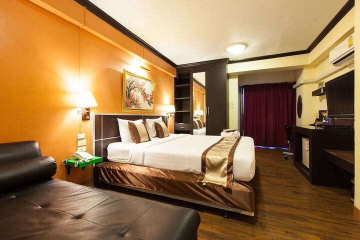 Room 10 of 55