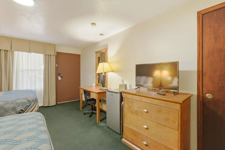 Room 11 of 40