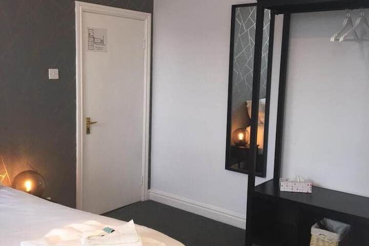 Room 7 of 47