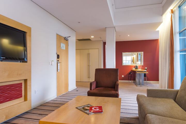 Room 17 of 144