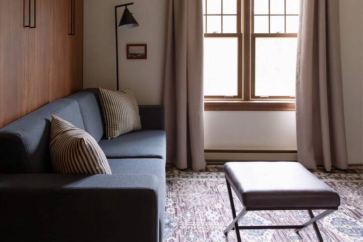 Room 32 of 78