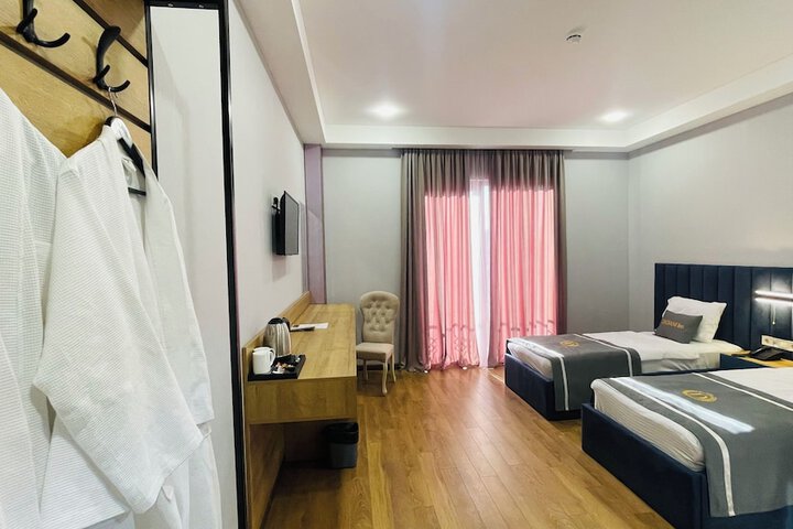 Room 36 of 42
