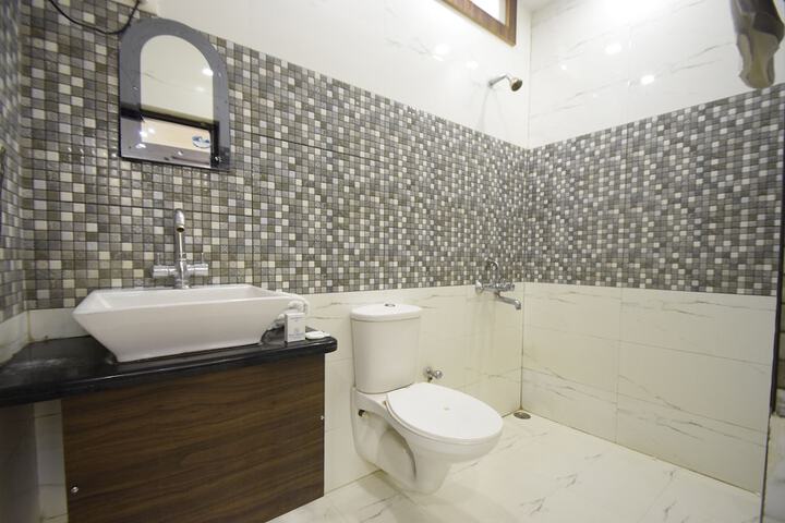 Room 20 of 23