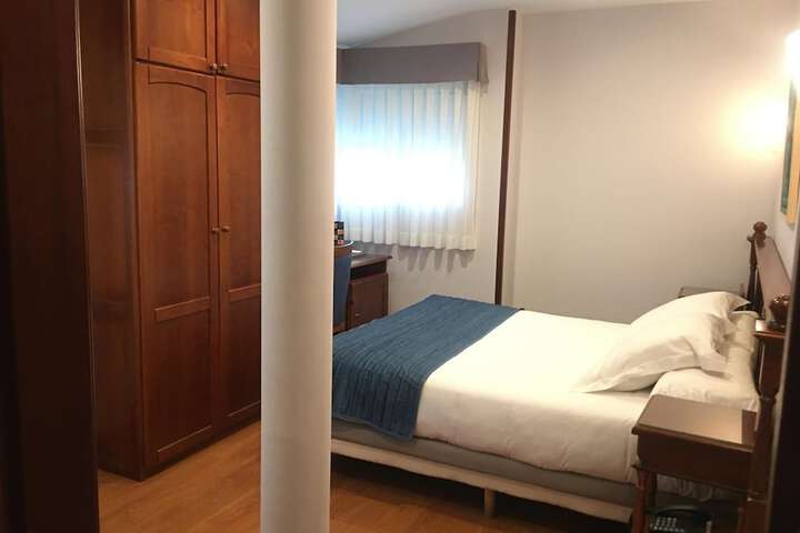 Room 17 of 85