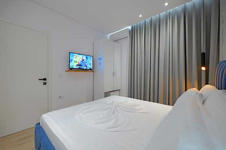 Room 57 of 141