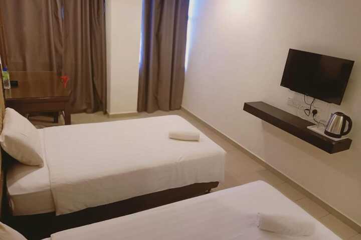 Room 27 of 41