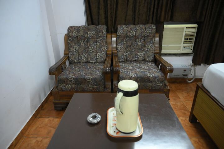Room 54 of 106