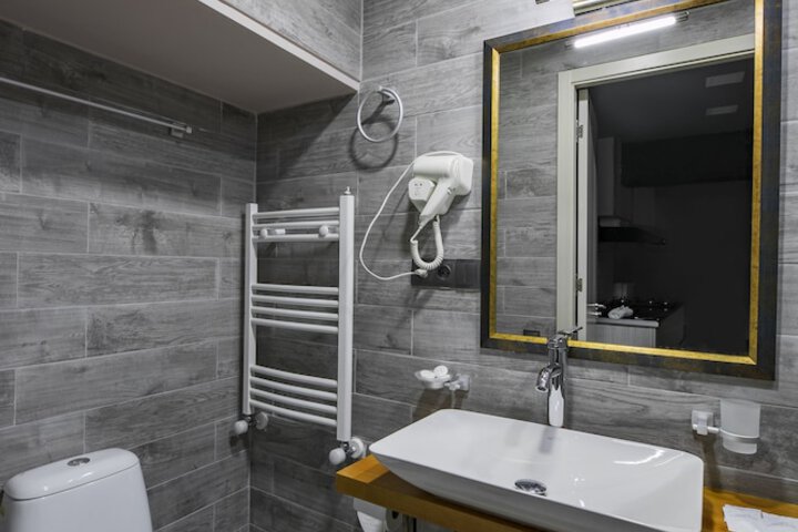 Room 17 of 22