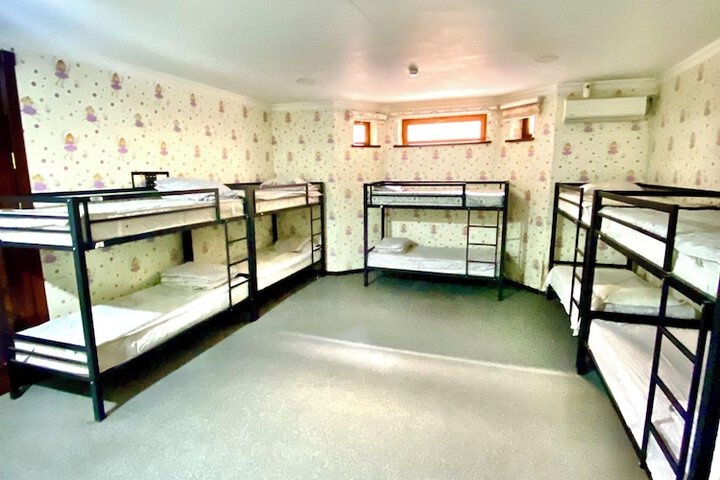 Room 11 of 15