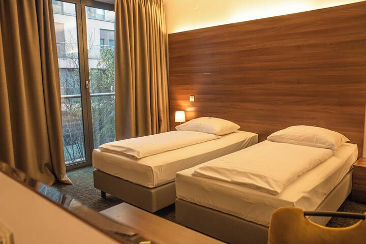 Room 49 of 127
