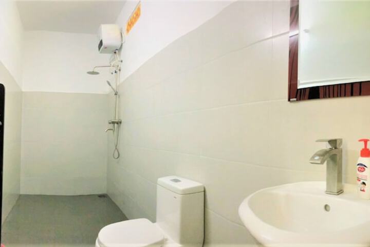 Room 47 of 109