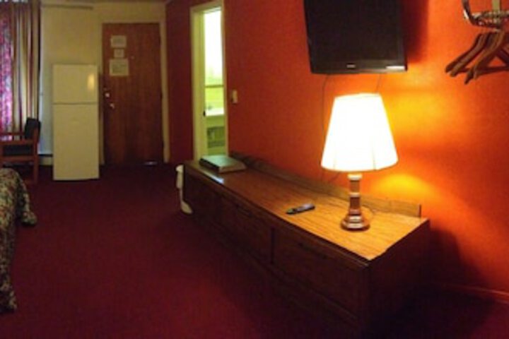 Room 12 of 20