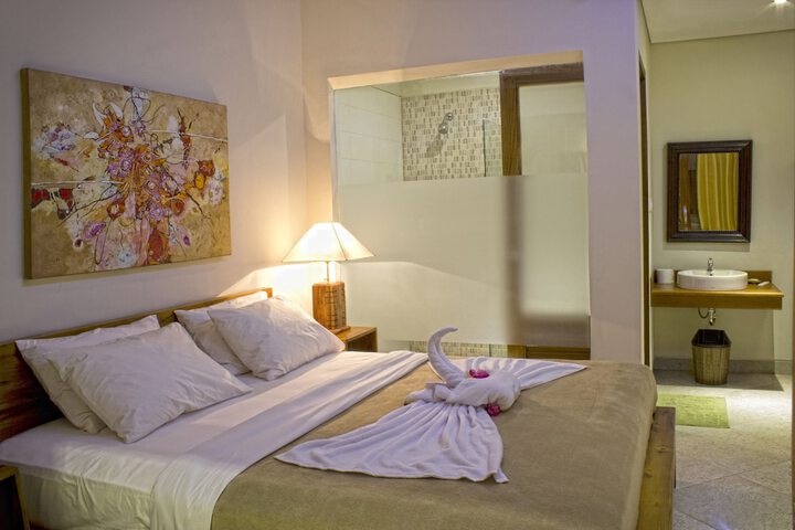 Room 6 of 37