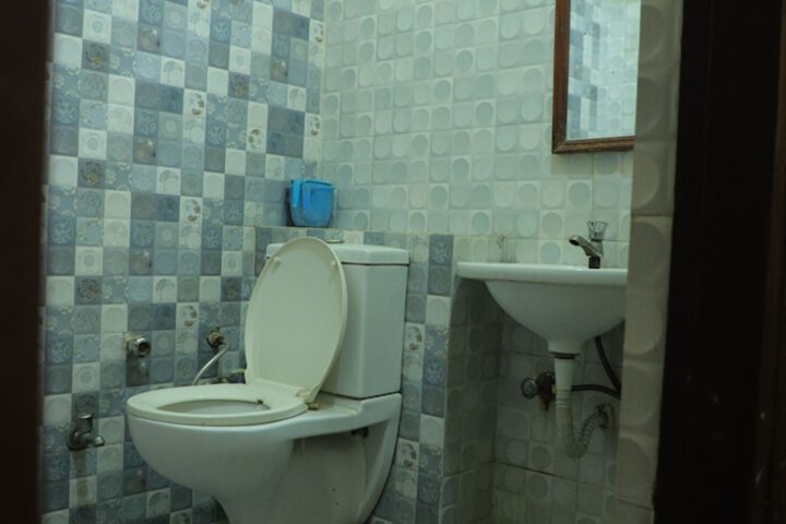 Room 34 of 45