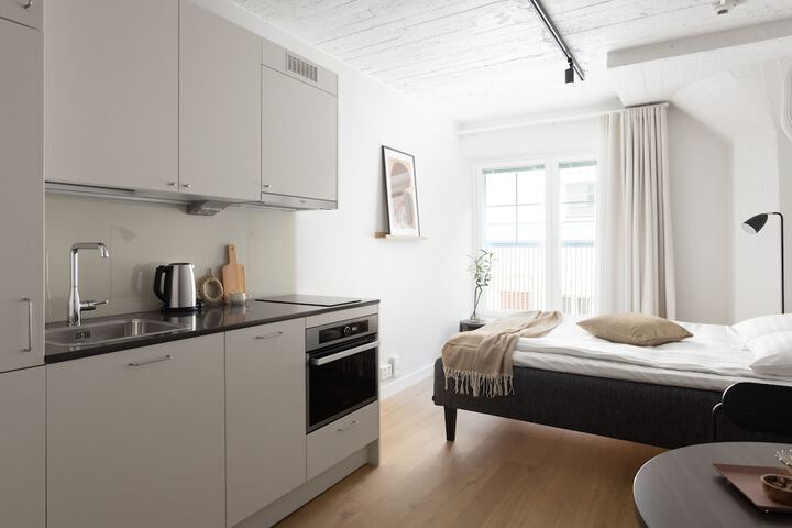 Room 45 of 173