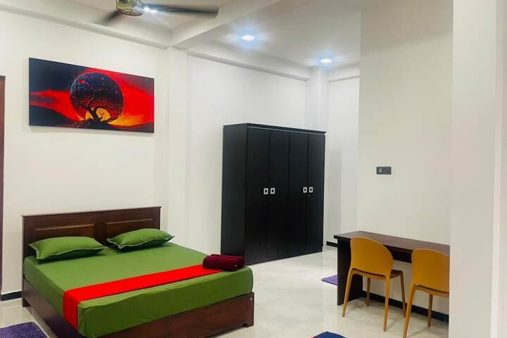 Room 6 of 22