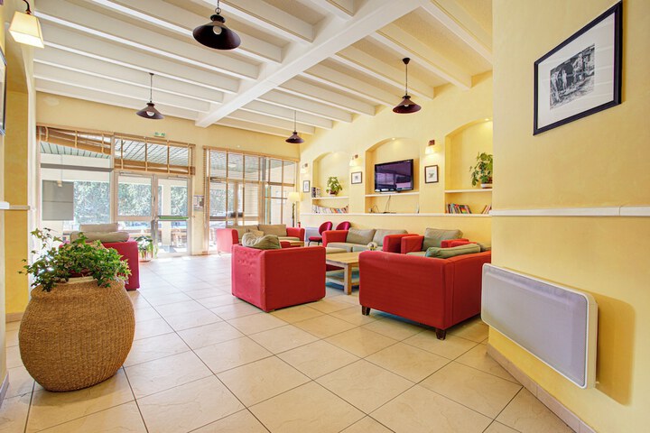 Hotel Interior 4 of 34