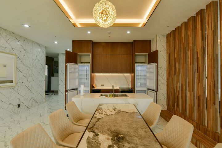 Room 52 of 60