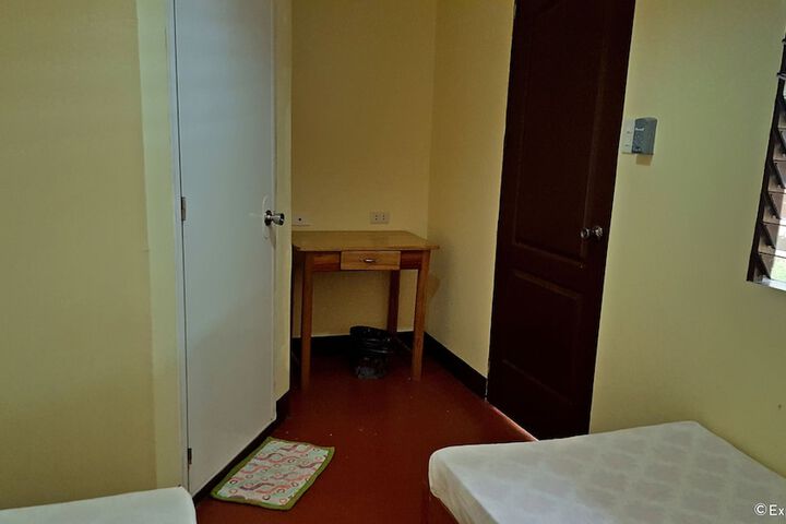 Room 11 of 30