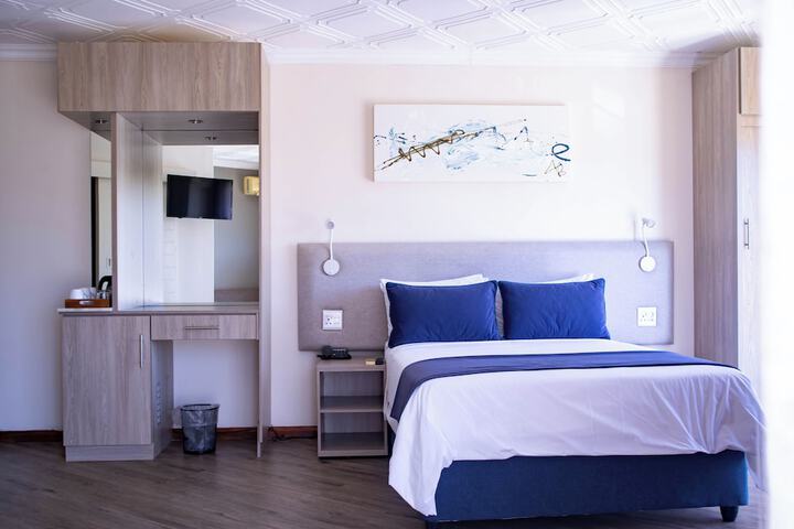 Room 11 of 21