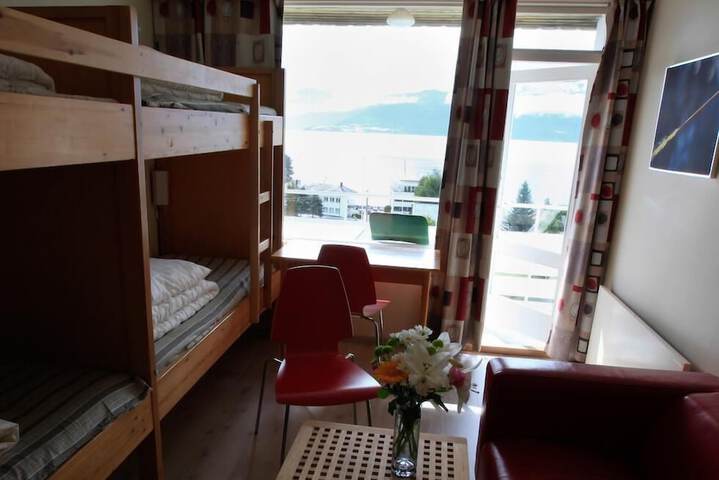 Room 7 of 56