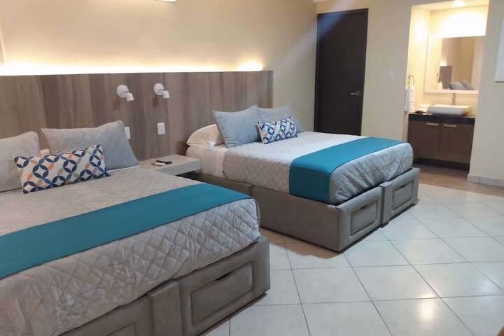 Room 10 of 23