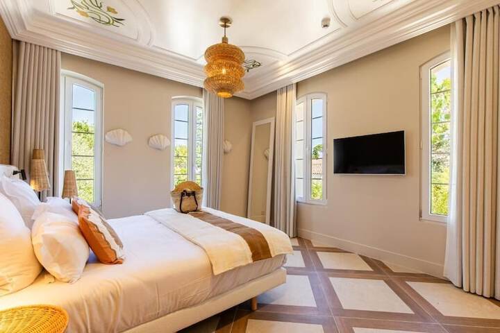 Room 3 of 29