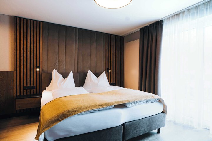 Room 33 of 505