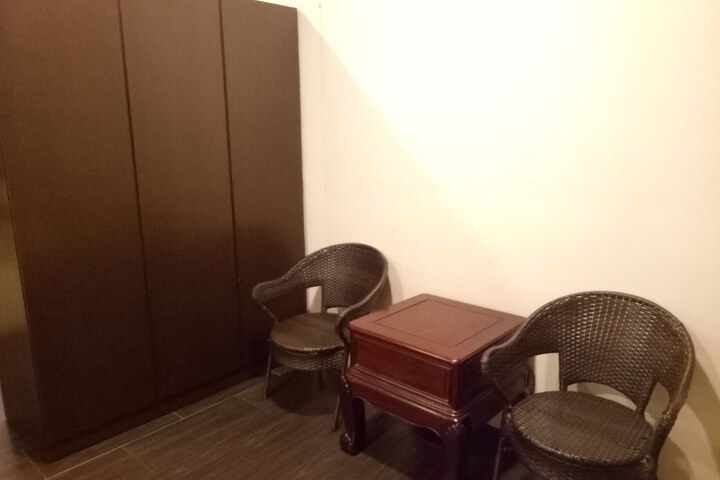 Room 43 of 75