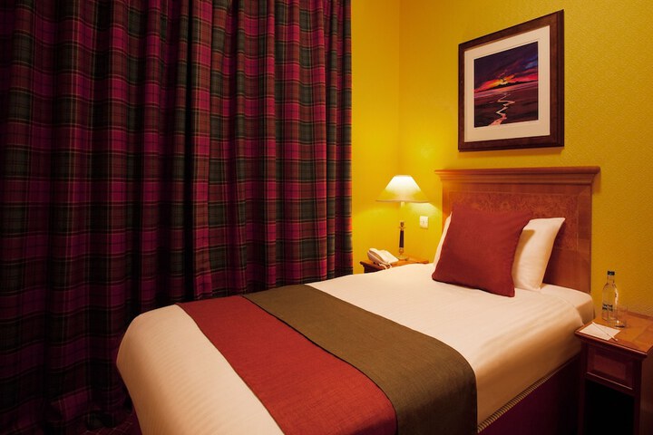 Room 7 of 39