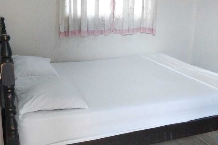 Room 8 of 36