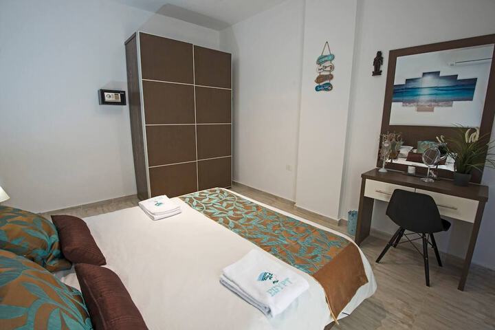 Room 2 of 22