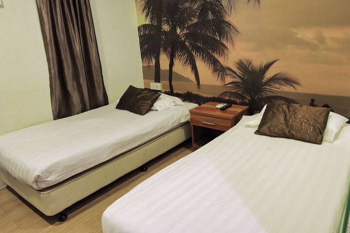 Room 14 of 47