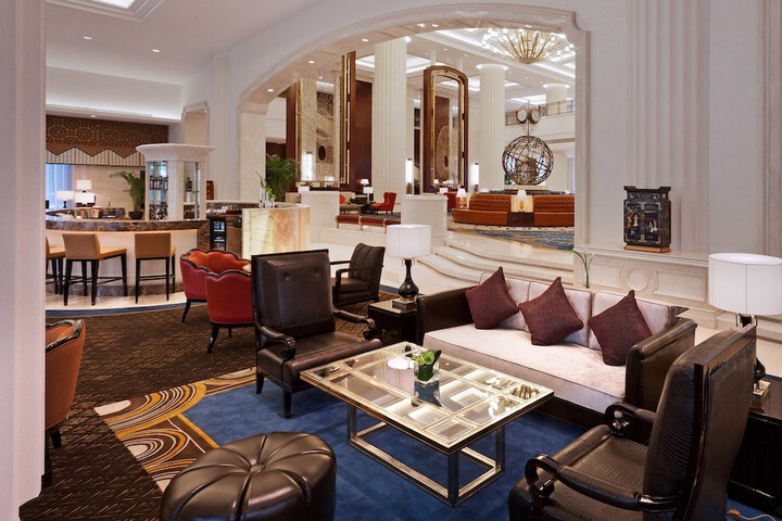 Entrance & Lobby