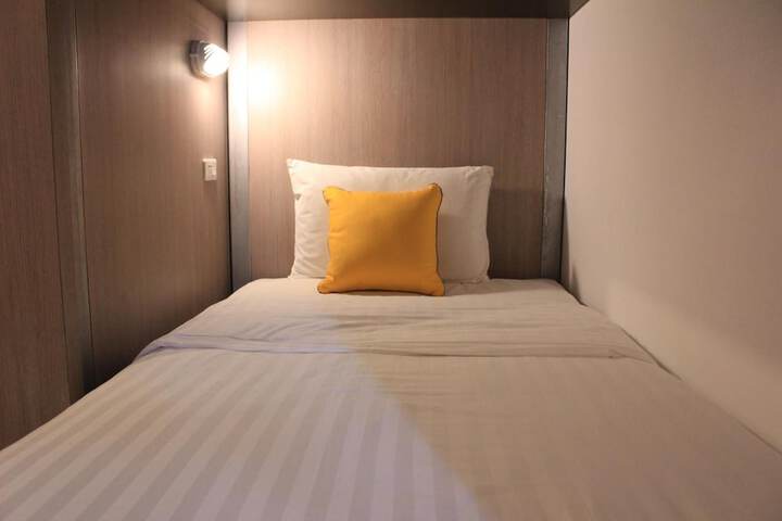 Room 18 of 86