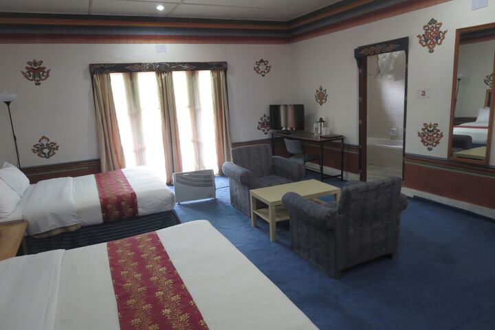 Room 3 of 29