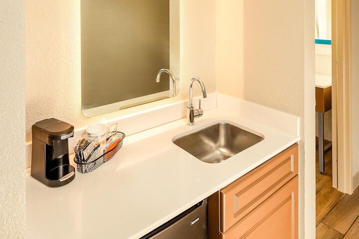 Minibar