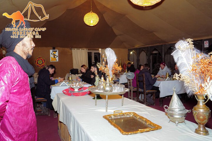 Dining 15 of 24