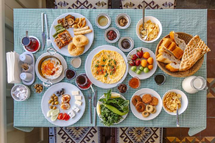 Breakfast/Coffee Service 164 of 182