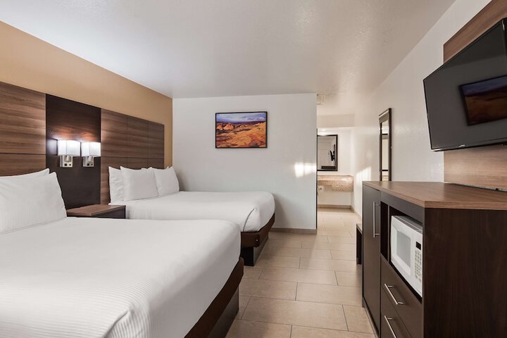 Room 11 of 35