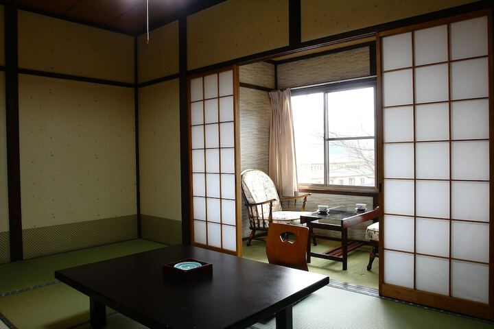 Room 7 of 57