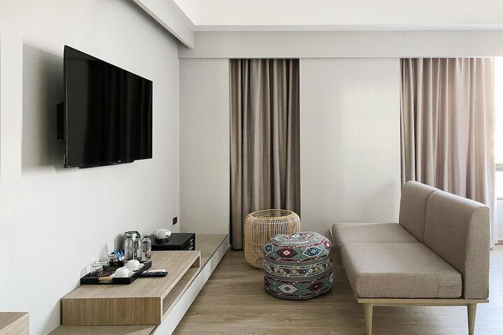 Room 57 of 147