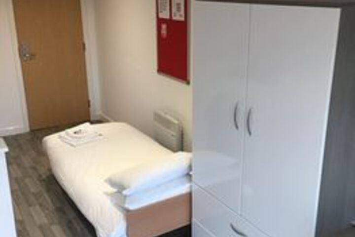 Room 12 of 34