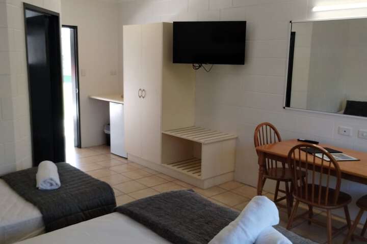Room 10 of 64